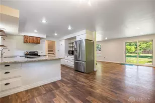 655 Paxson Dr, Yellow Springs Vlg, OH 45387 - Photo 8
