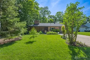 1826 Shady Ln, Beavercreek, OH 45432 - Photo 2