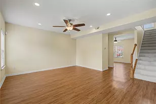 1623 N Wood Creek Dr, Clear Creek Township, OH 45458 - Photo 8
