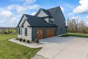 2425 Middleboro Rd, Washington Twp, OH 45113 - Photo 14