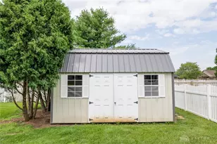 129 Honeysuckle Way, Eaton, OH 45320 - Photo 14