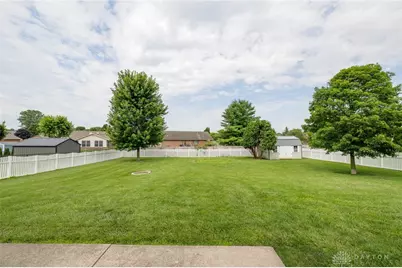 129 Honeysuckle Way, Eaton, OH 45320 - Photo 12