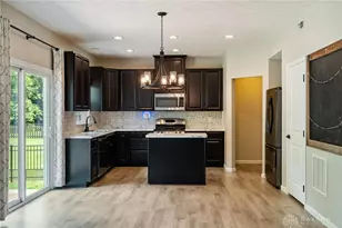 2843 Ridge View Ct, Xenia, OH 45385 - Photo 12