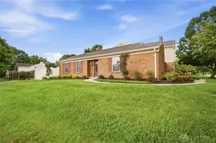 956 Patriot Square Dr, Washington Twp, OH 45459 - Photo 2