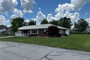 110 Northwood Dr, Greenville, OH 45331 - Photo 2