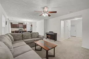 1408 Golden Eagle Dr, Troy, OH 45373 - Photo 10