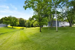 1610 Troy Rd, German Twp, OH 45504 - Photo 24