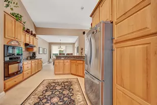 1271 Oakleaf Dr, Beavercreek, OH 45434 - Photo 22