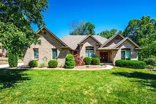 1271 Oakleaf Dr, Beavercreek, OH 45434 - Photo 4