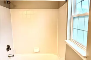 2350 Queensway Dr, Miami Township, OH 45342 - Photo 18