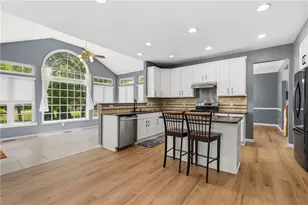 9120 Surrey Gate Pl, Washington Twp, OH 45458 - Photo 10