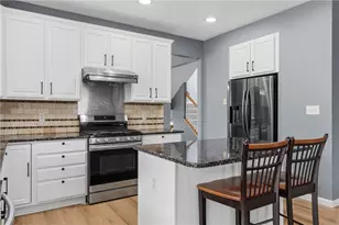 9120 Surrey Gate Pl, Washington Twp, OH 45458 - Photo 4