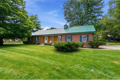 1428 E Social Row Road, Washington Twp, OH 45458 - Photo 2