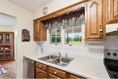 1428 E Social Row Road, Washington Twp, OH 45458 - Photo 10