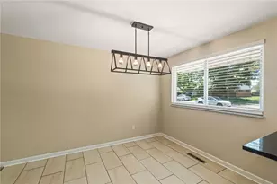 6515 Lemans Ln, Huber Heights, OH 45424 - Photo 12