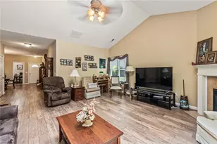 3378 Darbyshire Dr, Beavercreek, OH 45440 - Photo 18