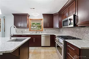 686 Evans Ln, Washington Twp, OH 45459 - Photo 16