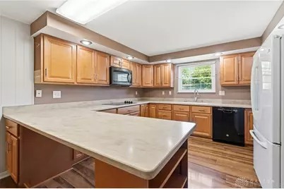 1331 Walnut Bend Court, Fairborn, OH 45324 - Photo 16
