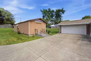 1331 Walnut Bend Ct, Fairborn, OH 45324 - Photo 50