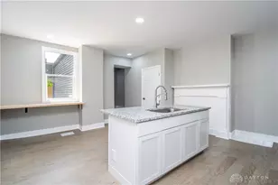 913 Charlotte St, Hamilton, OH 45214 - Photo 6