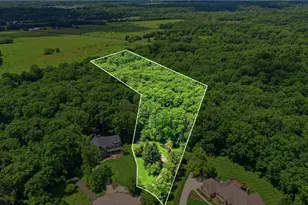 2892 River End Ct, Sugarcreek Twp, OH 45370 - Photo 2