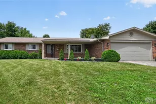 2285 El Cid Dr, Beavercreek, OH 45431 - Photo 2