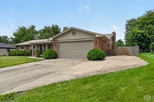 2285 El Cid Dr, Beavercreek, OH 45431 - Photo 1