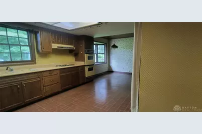 1470 Sugarhill Lane, Sugarcreek Twp, OH 45385 - Photo 10