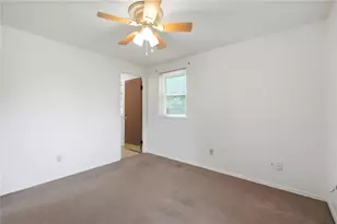 7137 Castlecrest Dr, Huber Heights, OH 45424 - Photo 16