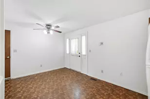 7137 Castlecrest Dr, Huber Heights, OH 45424 - Photo 14