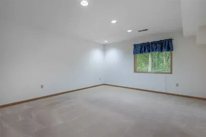 6584 Stillcrest Way, Butler Twp, OH 45414 - Photo 38