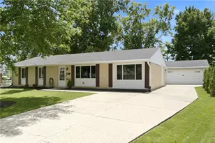 2330 Southlea Dr, Miamisburg, OH 45459 - Photo 1
