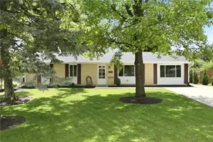 2330 Southlea Dr, Miamisburg, OH 45459 - Photo 2