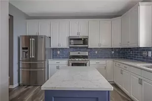 2359 Featherston Dr, Miami Township, OH 45342 - Photo 4