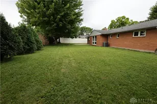 51 Lynn Rae Cir, Centerville, OH 45458 - Photo 6