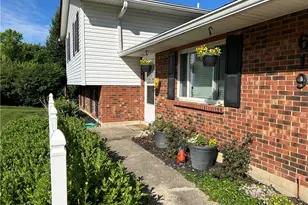 619 Talowood Dr, Beavercreek, OH 45430 - Photo 2