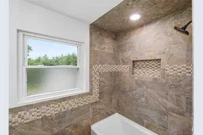 136 E Ridgeway Drive, Centerville, OH 45459 - Photo 10