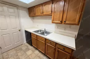 9765 Centerville Creek Ln, Washington Twp, OH 45458 - Photo 14