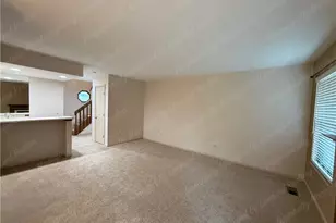 9765 Centerville Creek Ln, Washington Twp, OH 45458 - Photo 8