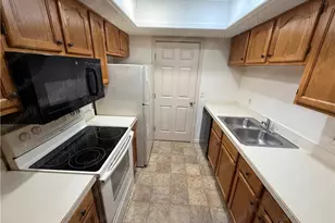 9765 Centerville Creek Ln, Washington Twp, OH 45458 - Photo 12