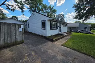 3942 Beatty Dr, Dayton, OH 45416 - Photo 2