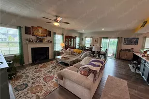 2418 David Grey Cir, Beavercreek, OH 45434 - Photo 4