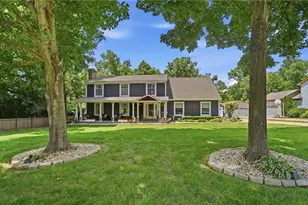 4455 Burnham Woods Dr, Franklin Twp, OH 45005 - Photo 2
