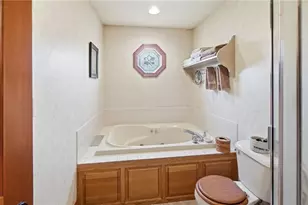 656 Gardenview Cir, Bath Twp, OH 45801 - Photo 20