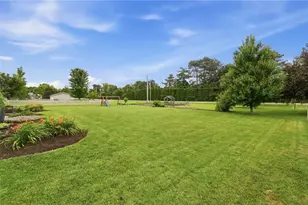 656 Gardenview Cir, Bath Twp, OH 45801 - Photo 40