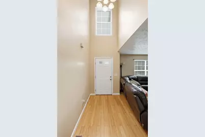 5757 Ericsson Way, Trotwood, OH 45426 - Photo 10