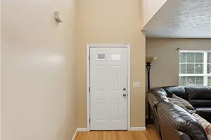 5757 Ericsson Way, Trotwood, OH 45426 - Photo 10