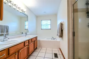 2435 Dutch Mill Dr, Fairborn, OH 45324 - Photo 18