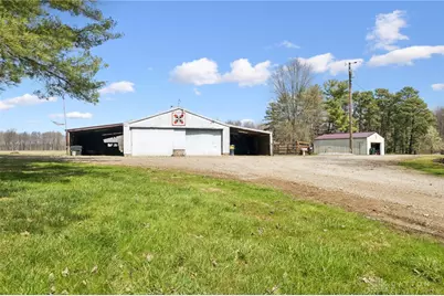 3911 Campbell Road, Perry Township, OH 45118 - Photo 32
