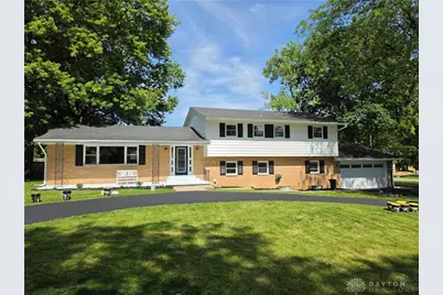 2570 Mardella Drive, Beavercreek, OH 45434 - Photo 2